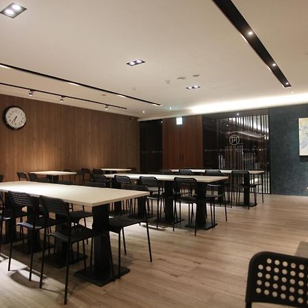 Palmer Hotel Taichung Exterior photo