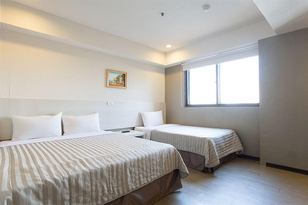 Palmer Hotel Taichung Exterior photo