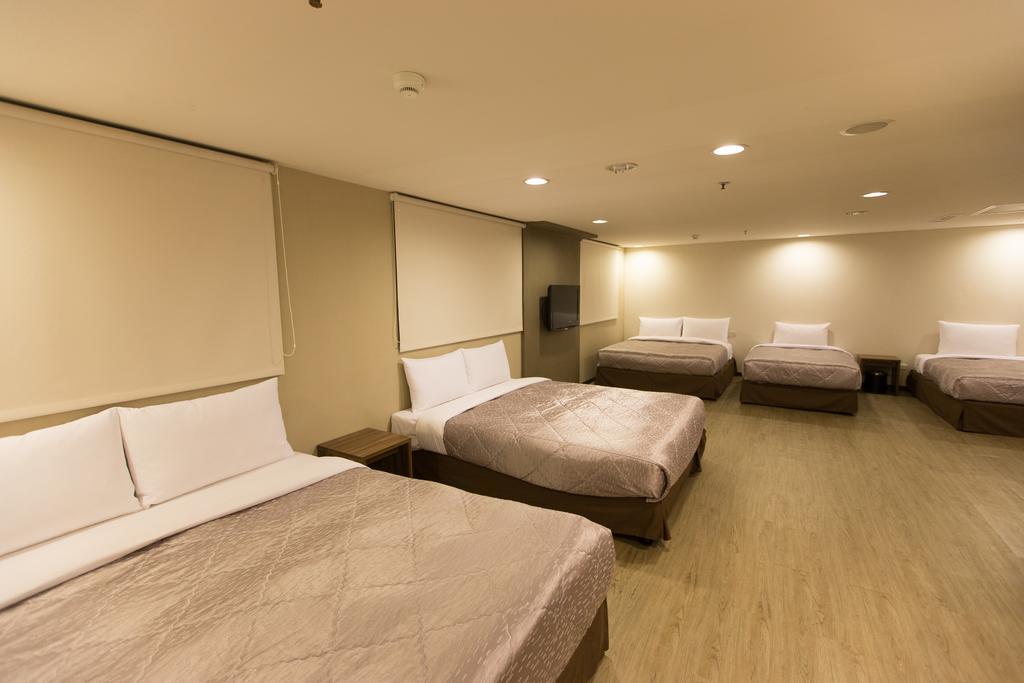 Palmer Hotel Taichung Exterior photo
