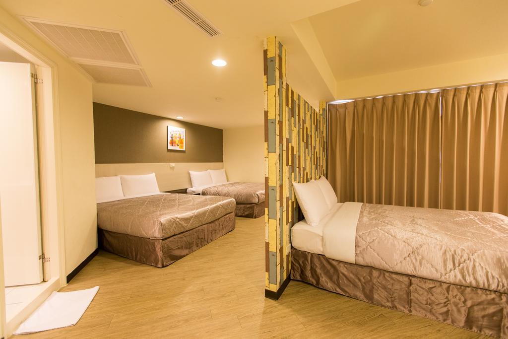 Palmer Hotel Taichung Exterior photo