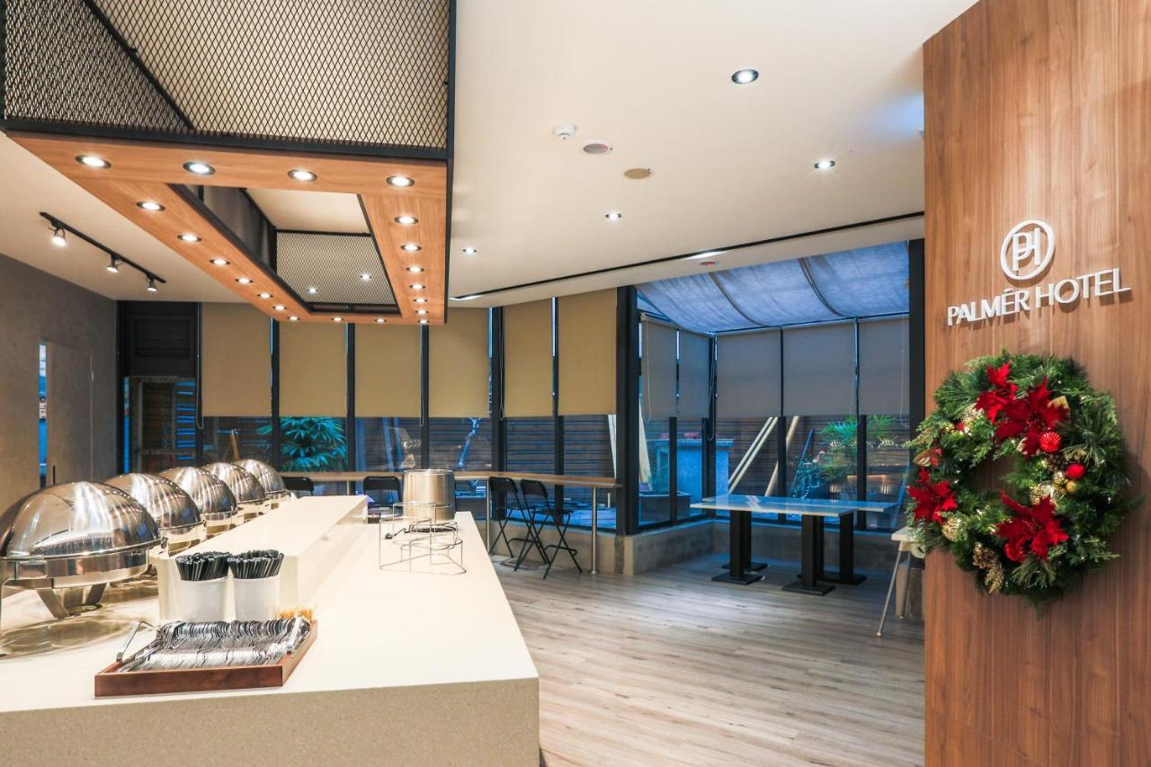 Palmer Hotel Taichung Exterior photo
